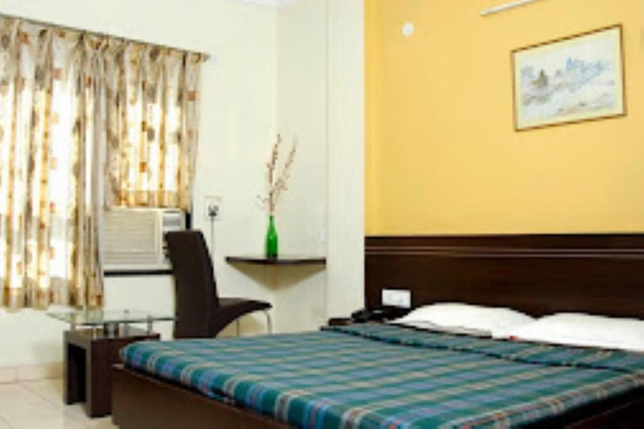 Hotel Abhishek ,Nashik Exterior foto